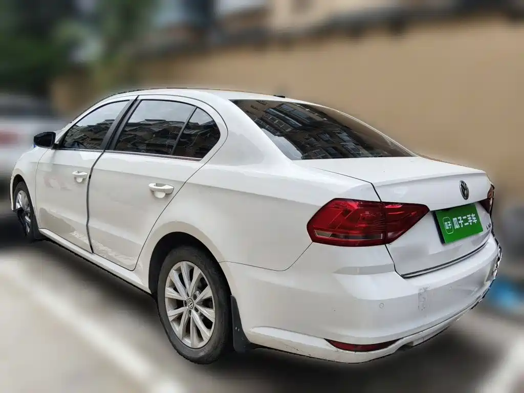 Volkswagen Lavida — миниатюра 4