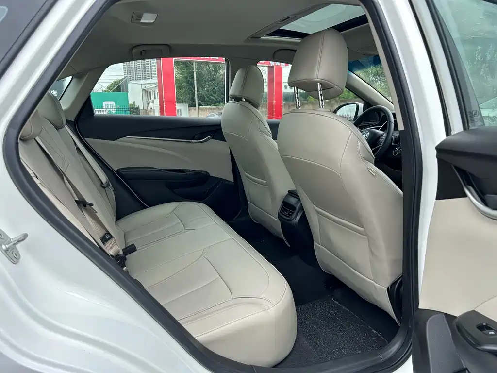 Buick Excelle — миниатюра 8