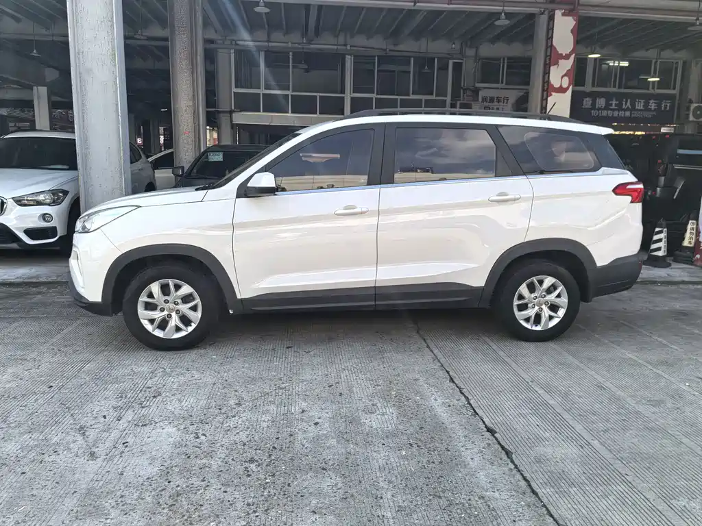Wuling Hongguang S3 — миниатюра 4