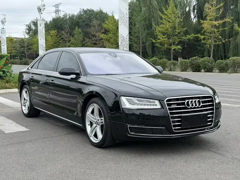 Audi A8 — миниатюра 3