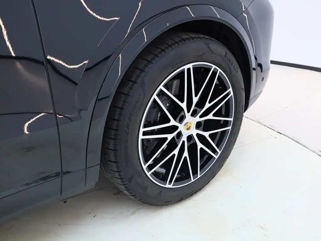 Porsche Cayenne — миниатюра 24