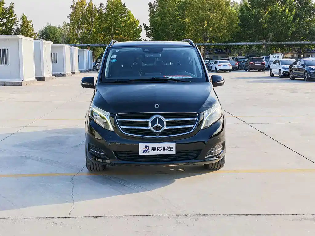 Mercedes-Benz V-Class — миниатюра 2