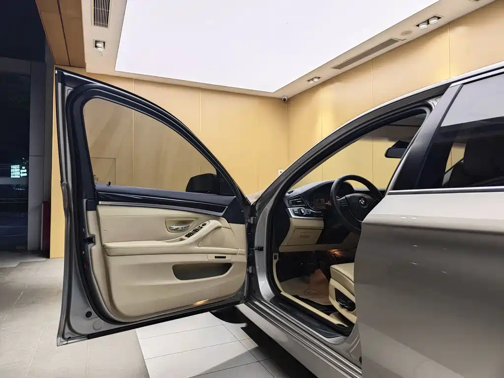 BMW 5 Series 5 2013 535i Lead Sport