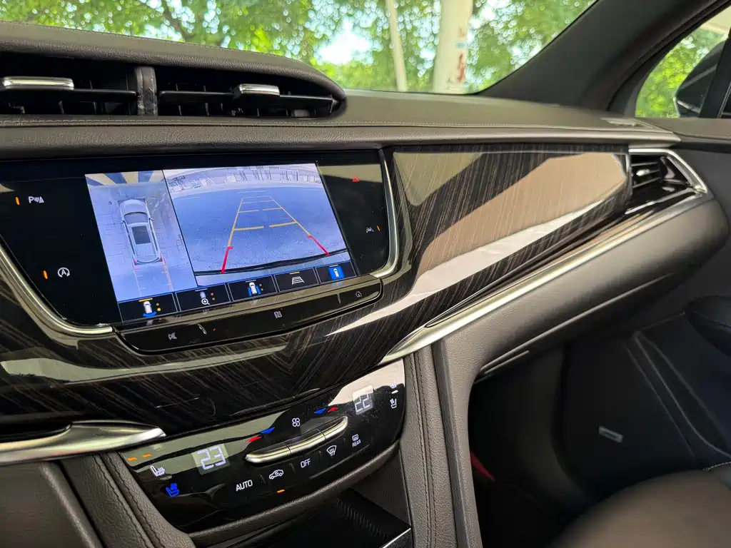 Cadillac XT6 — миниатюра 19