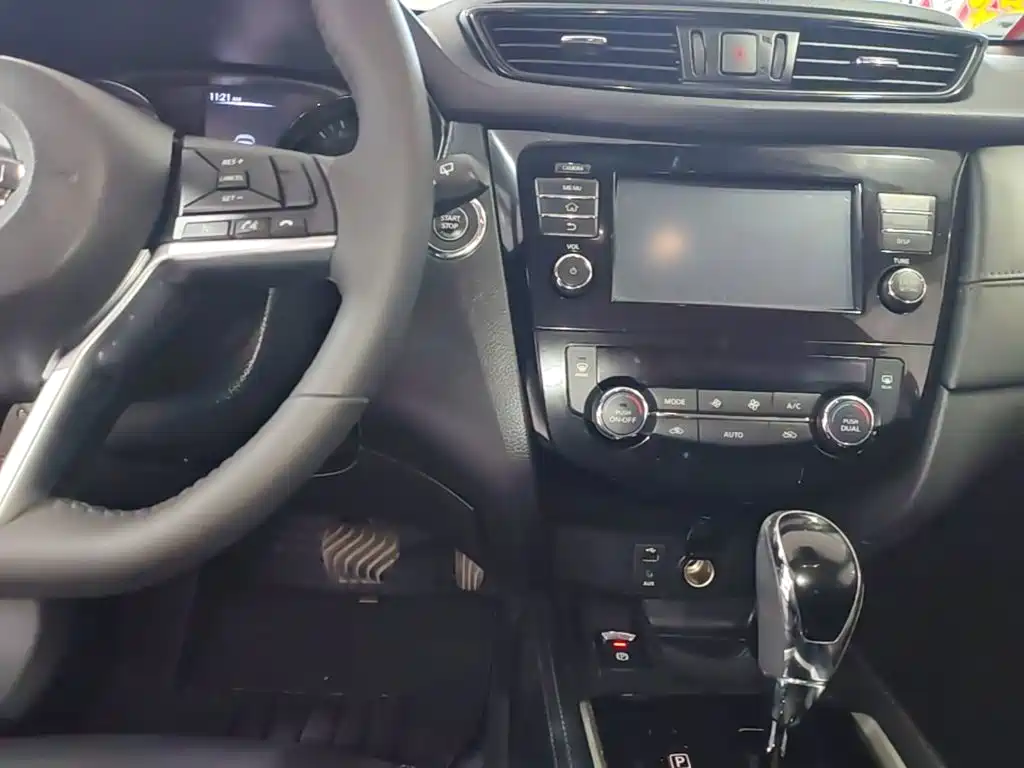Nissan X-Trail — миниатюра 10