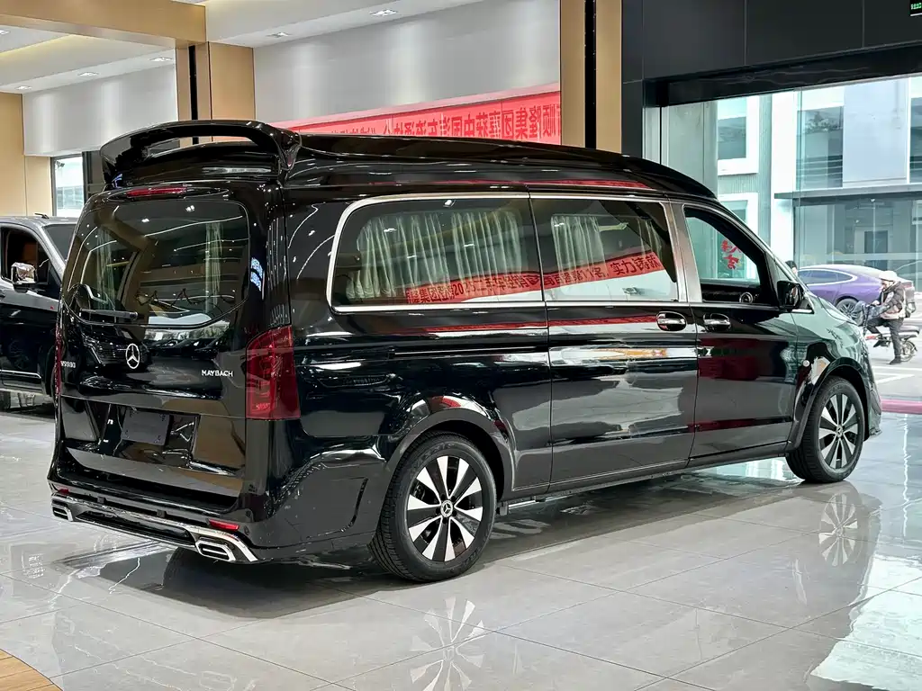 Mercedes-Benz Vito 2021 2.0T 7 мест