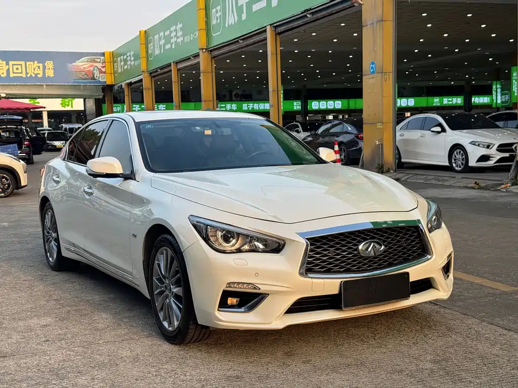 Infiniti Q50L — миниатюра 3