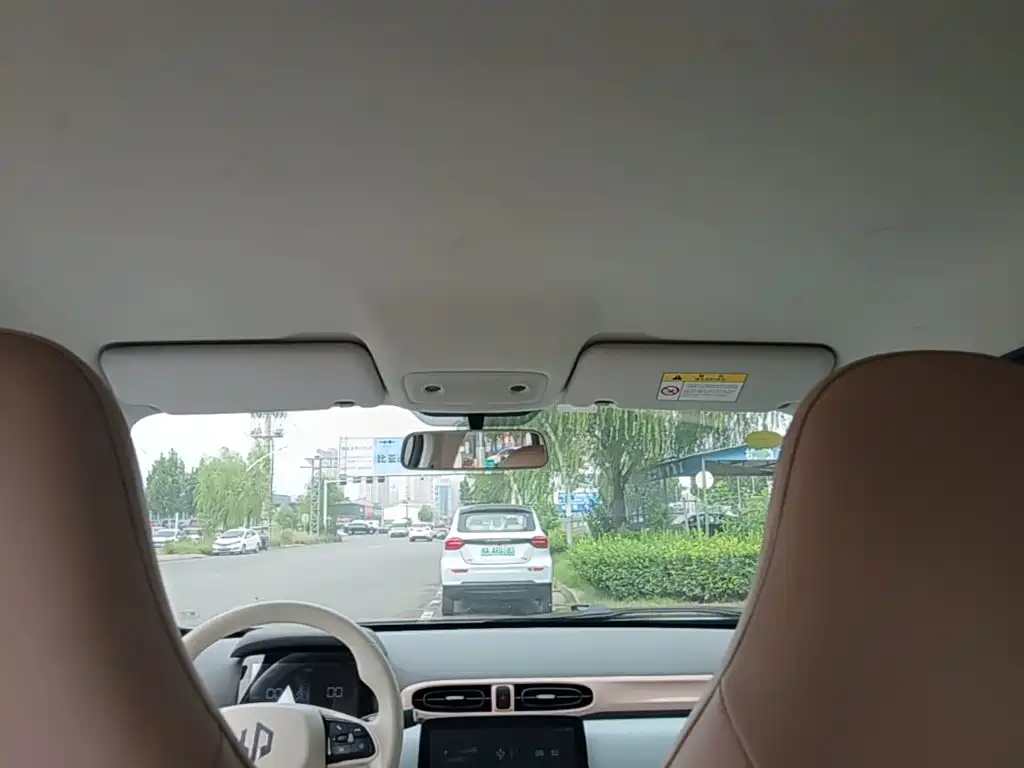 Leapmotor Leapmotor T03 — миниатюра 18