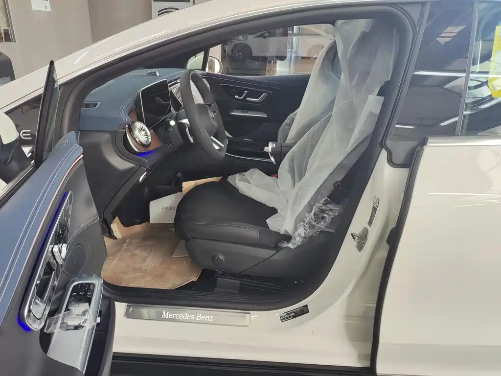 Mercedes-Benz EQE — миниатюра 2