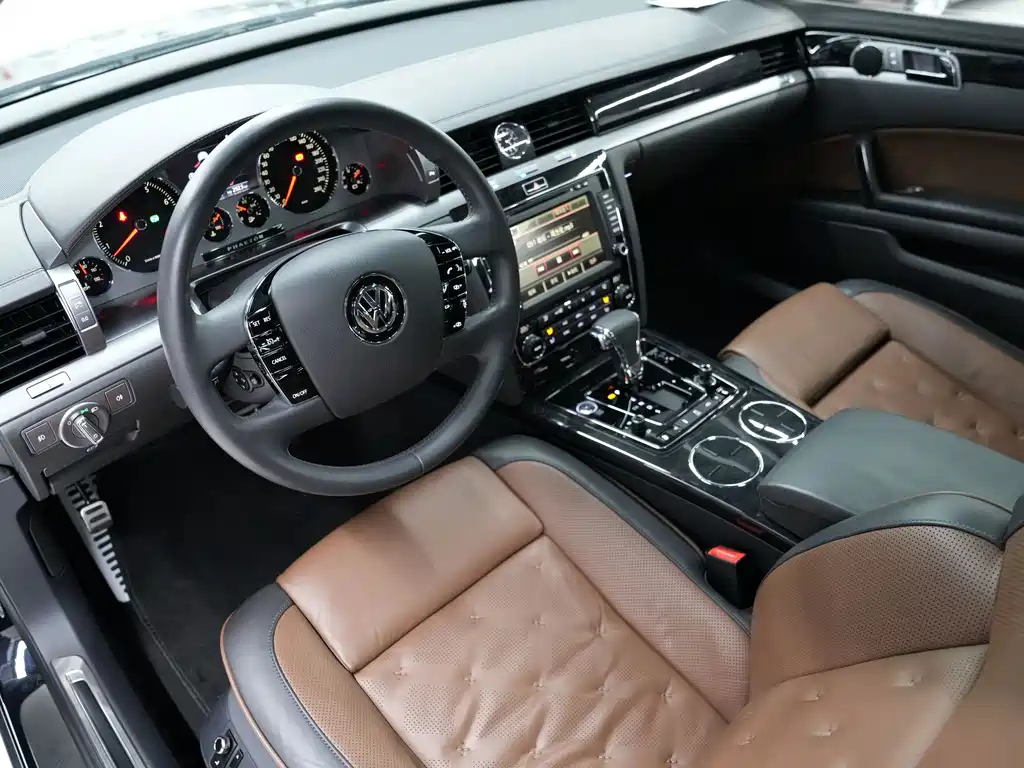 Volkswagen Phaeton — миниатюра 9