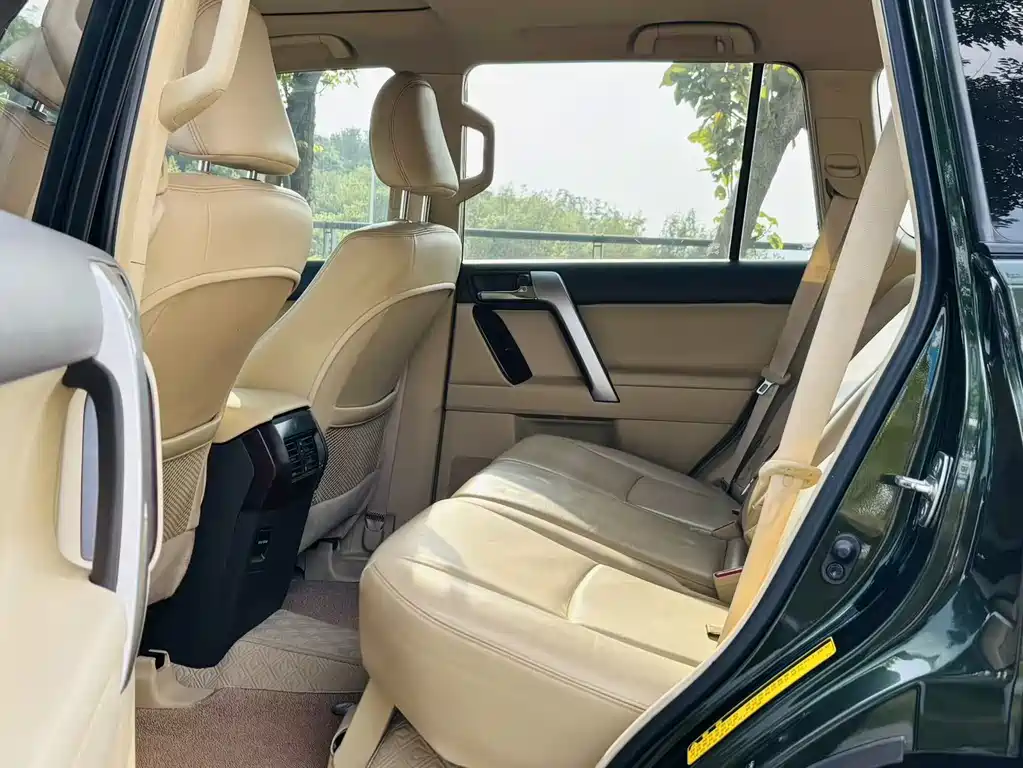 Toyota Land Cruiser Prado 2014 4.0L AT TX