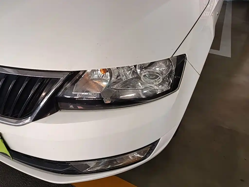 Skoda Rapid Spaceback — миниатюра 24