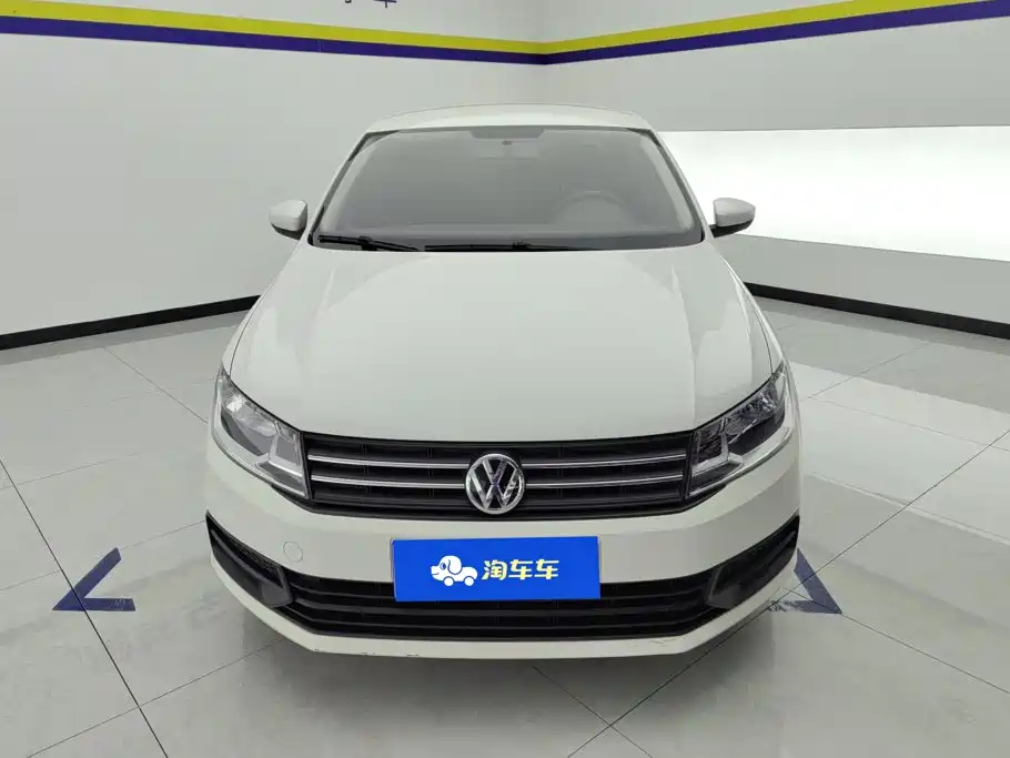 Volkswagen Santana — миниатюра 2