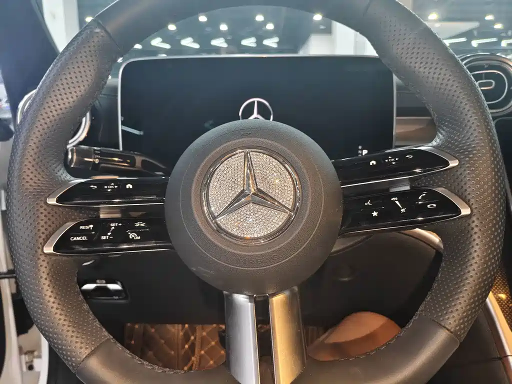 Mercedes-Benz C-Class — миниатюра 6