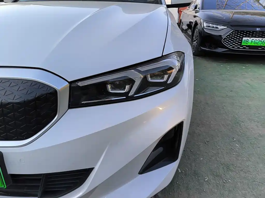BMW i3 — миниатюра 24