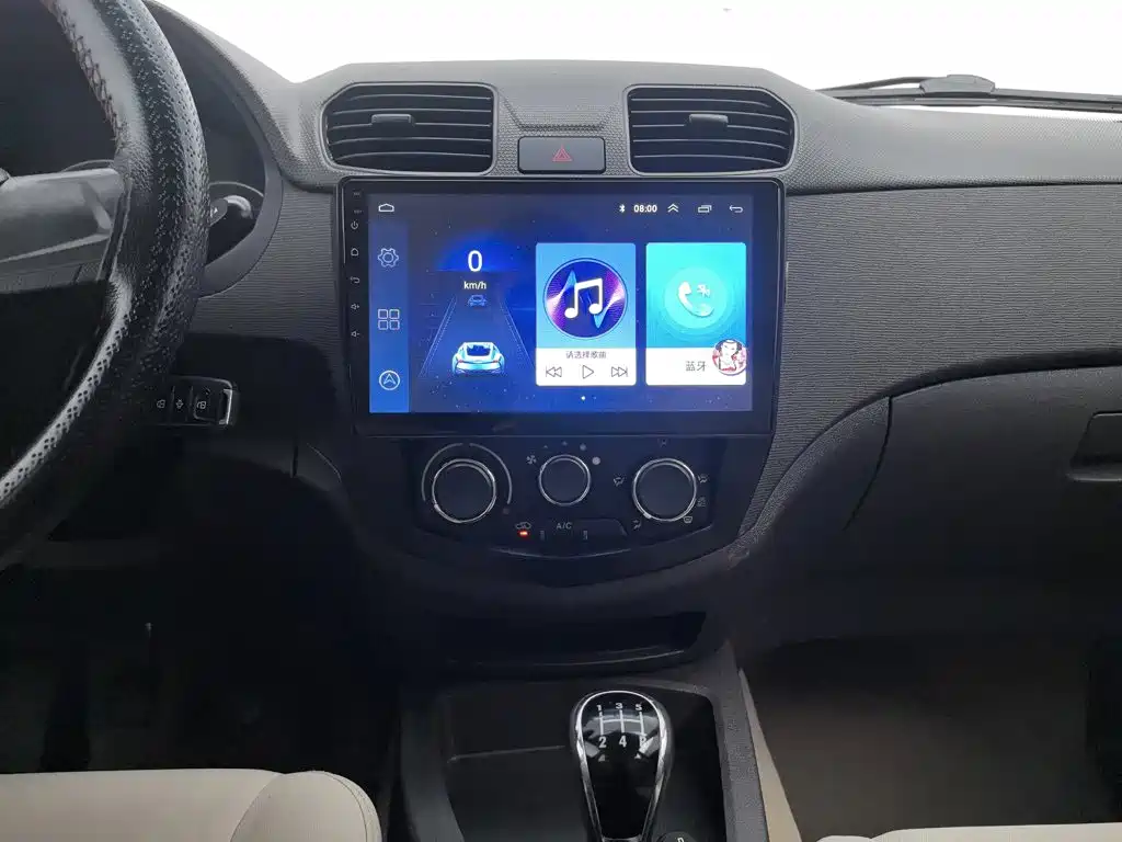 Wuling Hongguang — миниатюра 12