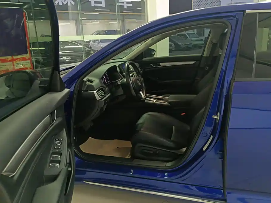 Honda Accord — миниатюра 9