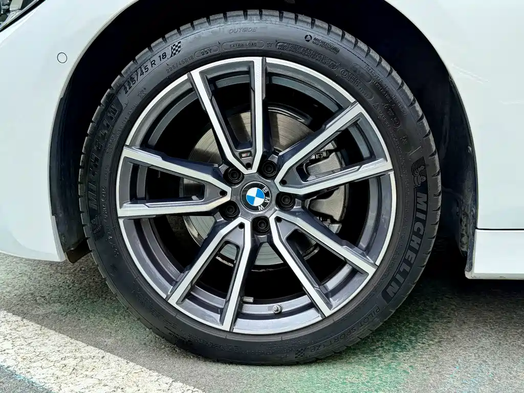 BMW 3 Series — миниатюра 4