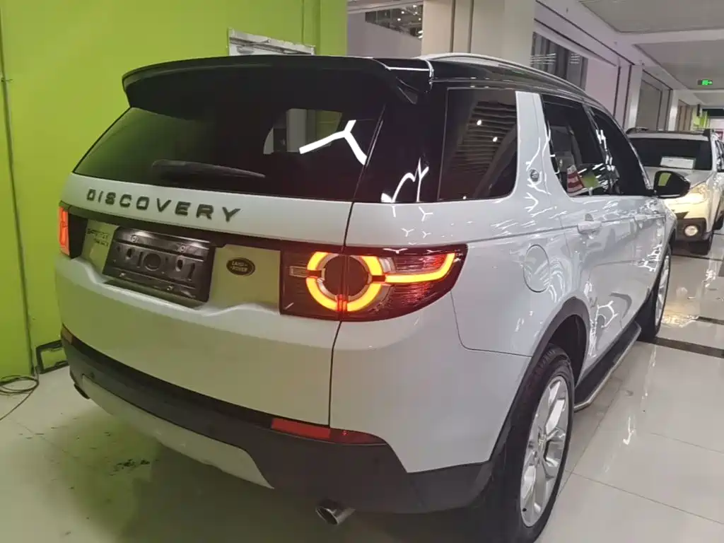 Land Rover Discovery Sport — миниатюра 7