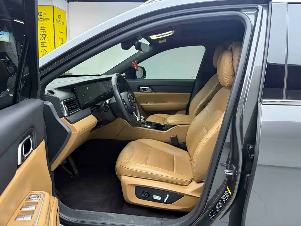 Li Auto ONE 2021 6 мест