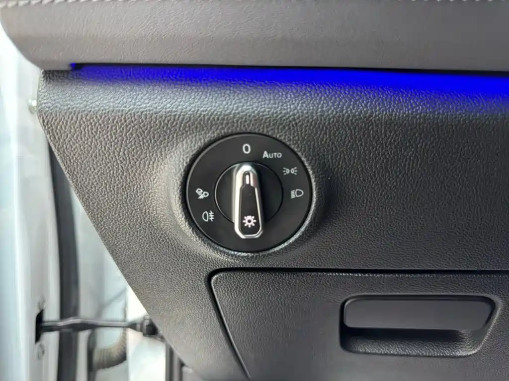 Volkswagen Sagitar — миниатюра 18