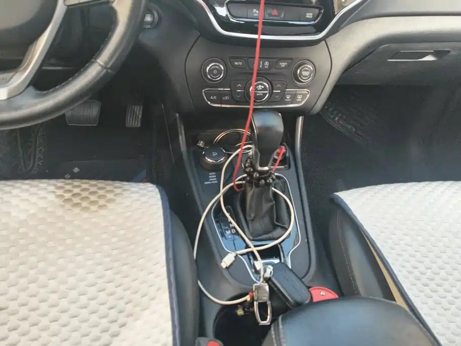 Jeep Cherokee — миниатюра 16