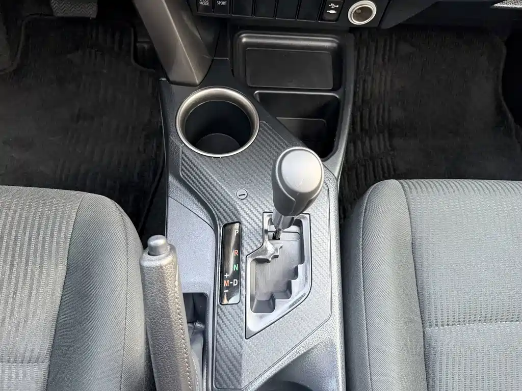 Toyota RAV4 — миниатюра 12