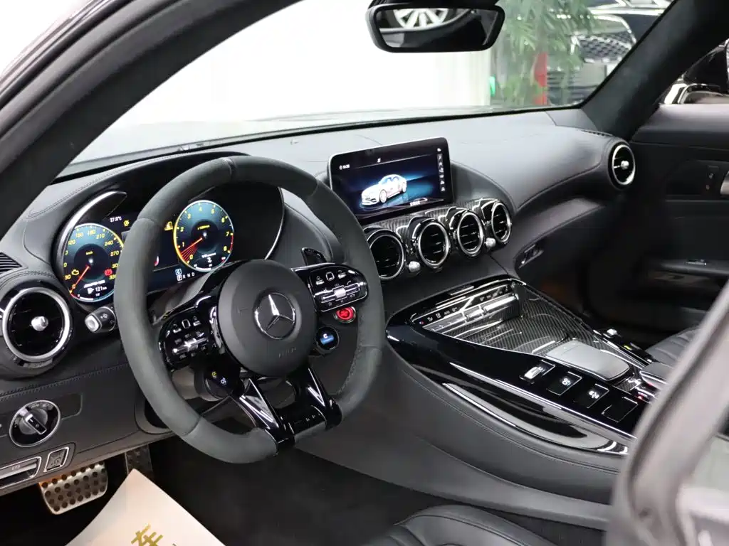 Mercedes-Benz AMG GT — миниатюра 7