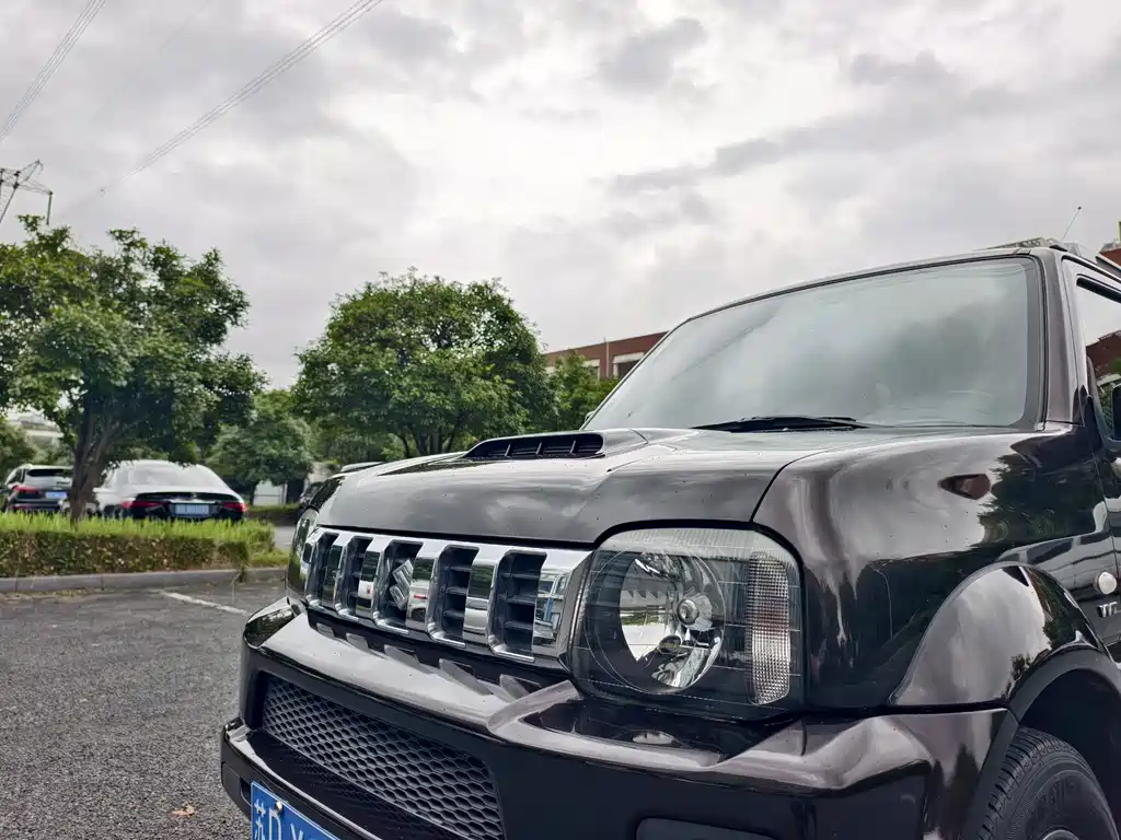 Suzuki Jimny — миниатюра 9