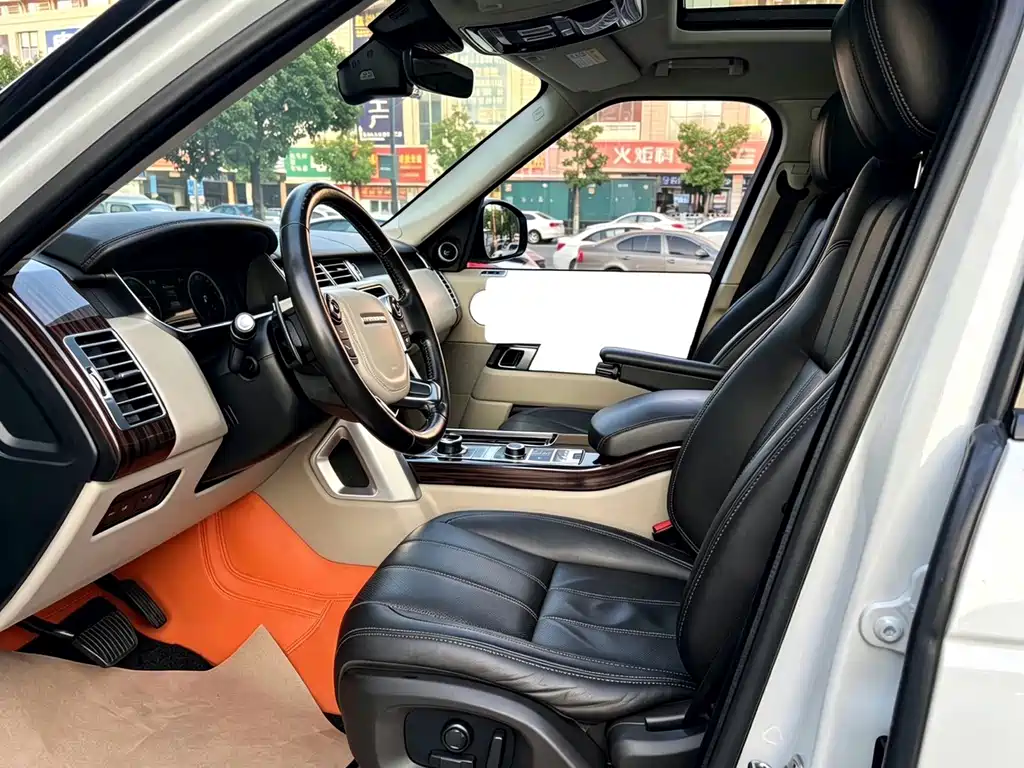 Land Rover Range Rover — миниатюра 4