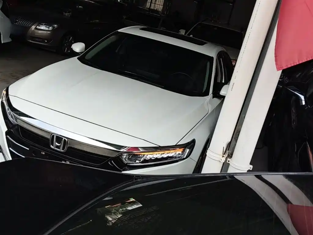 Купить Honda Accord