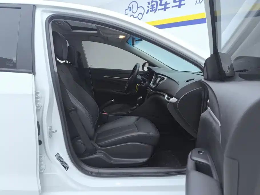 Buick Excelle — миниатюра 8