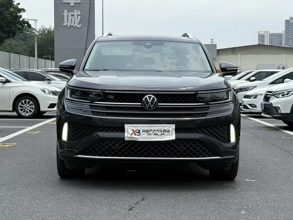 Volkswagen Tavendor 2023 380TSI R-Line