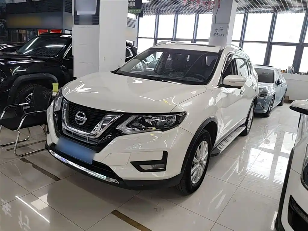 Купить Nissan X-Trail