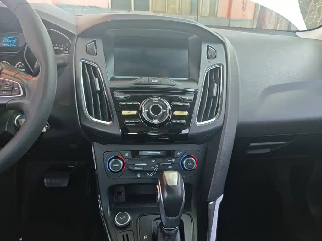 Ford Focus — миниатюра 13