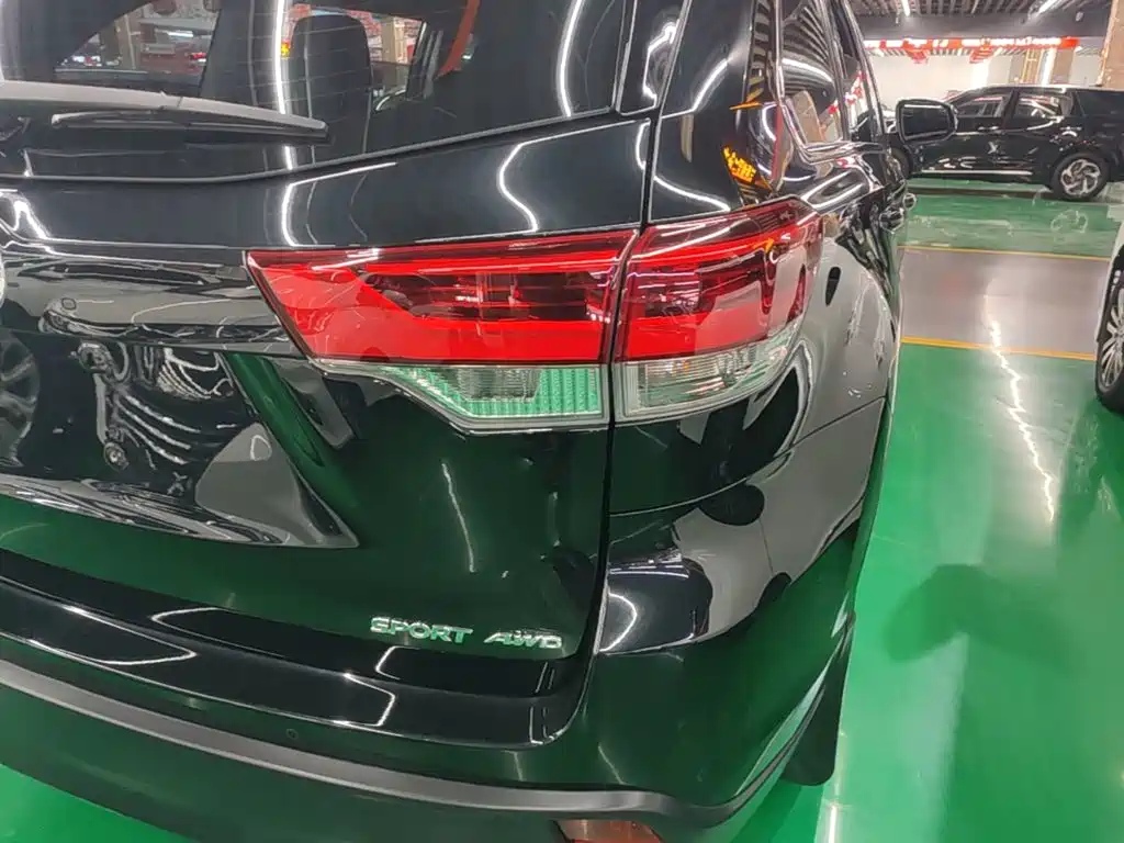 Toyota Highlander — миниатюра 8