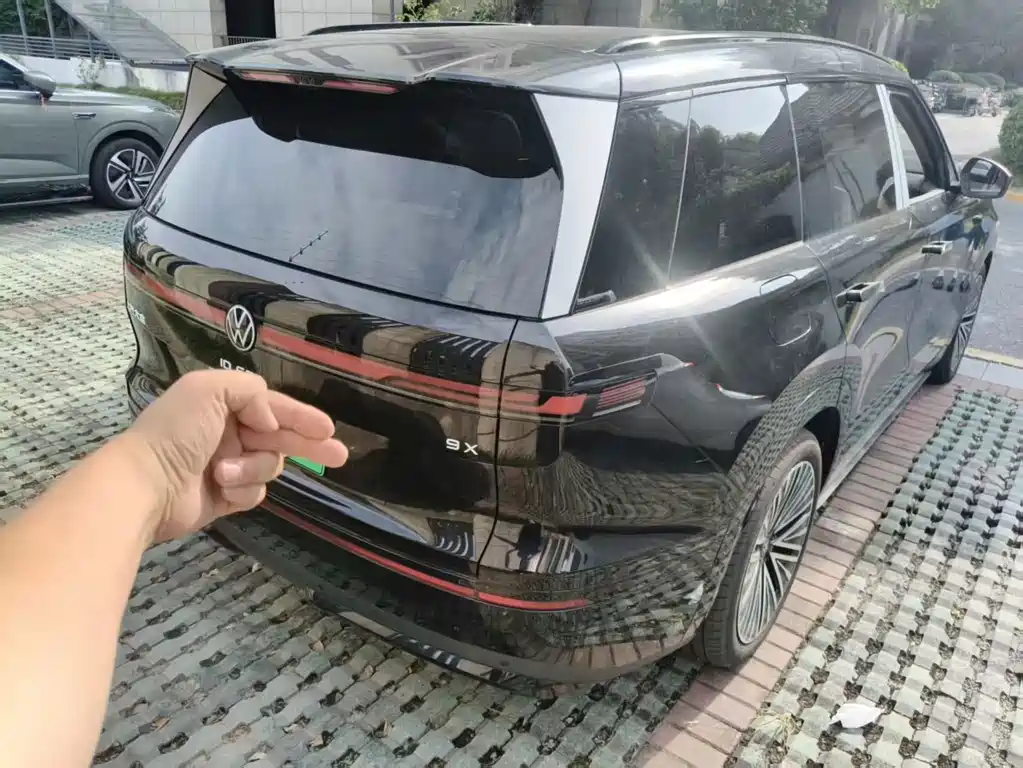 Volkswagen ID.ERA 9X — миниатюра 8