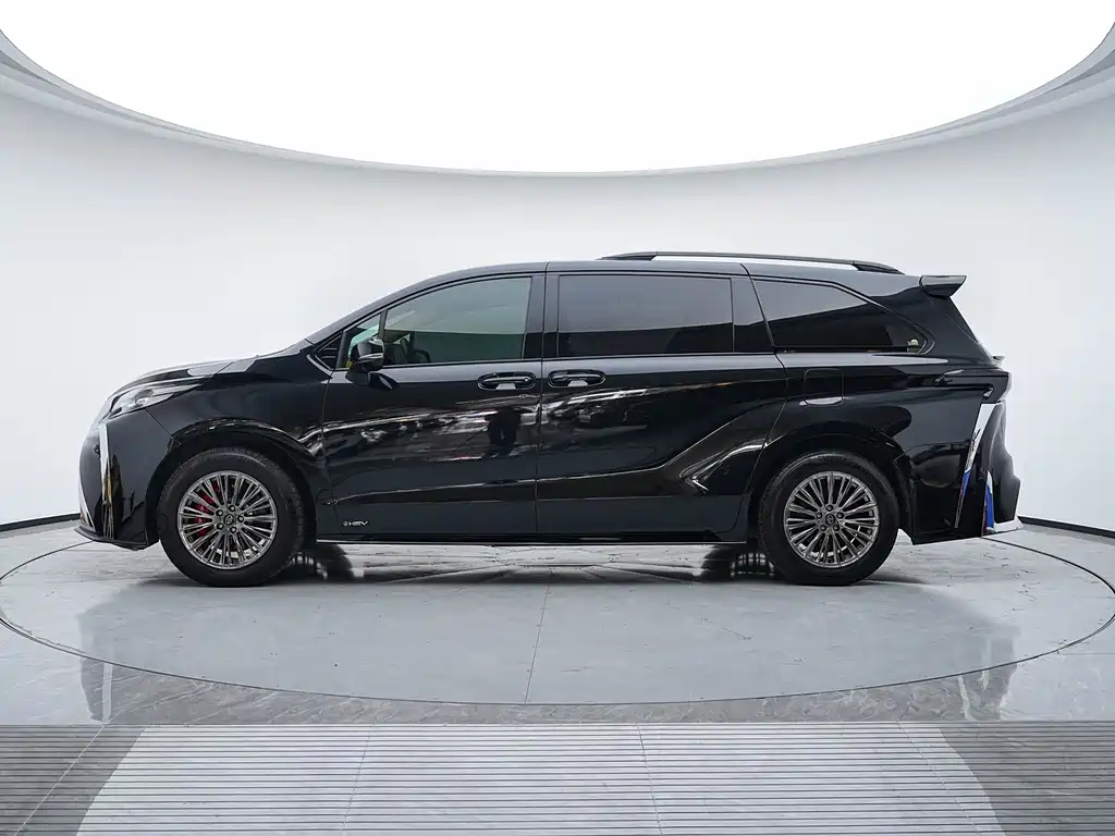 Toyota Sienna — миниатюра 5