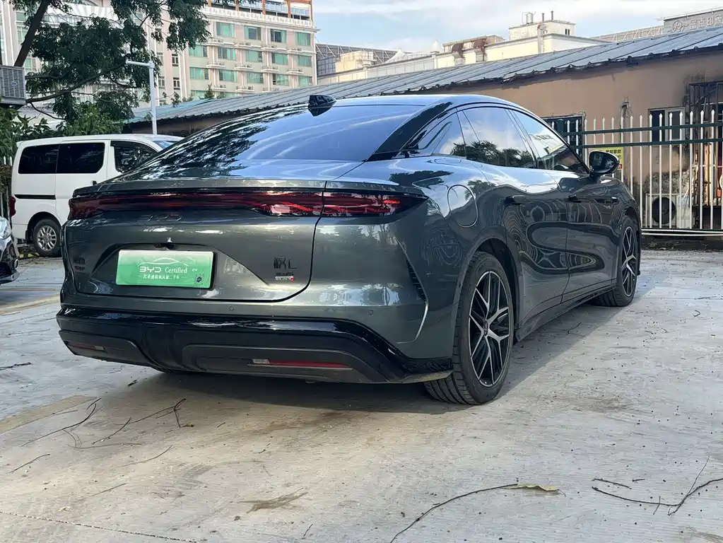 BYD Han L — миниатюра 9