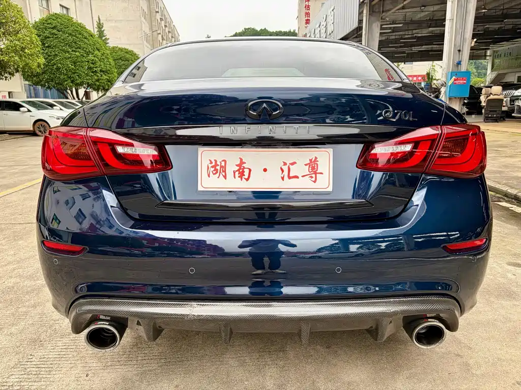 Infiniti Q70 — миниатюра 16