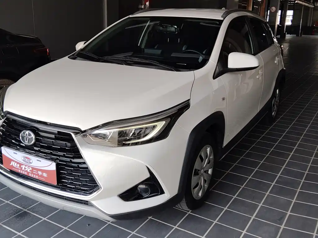 Купить Toyota Yaris L