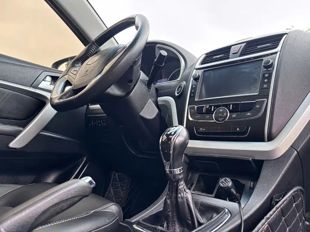 Geely Emgrand — миниатюра 12