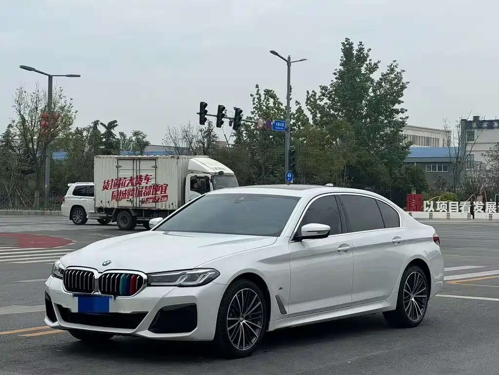 BMW 5 Series 2021
