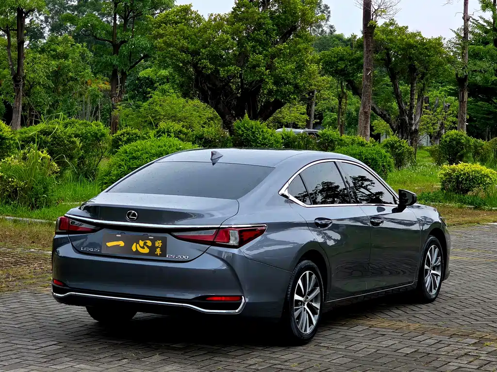 Lexus ES — фотографии объявления, Фото 10