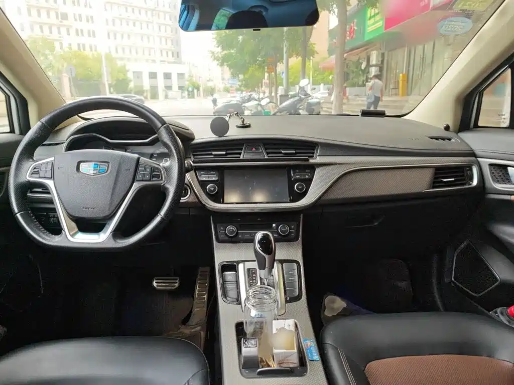 Geely Emgrand GS — миниатюра 13