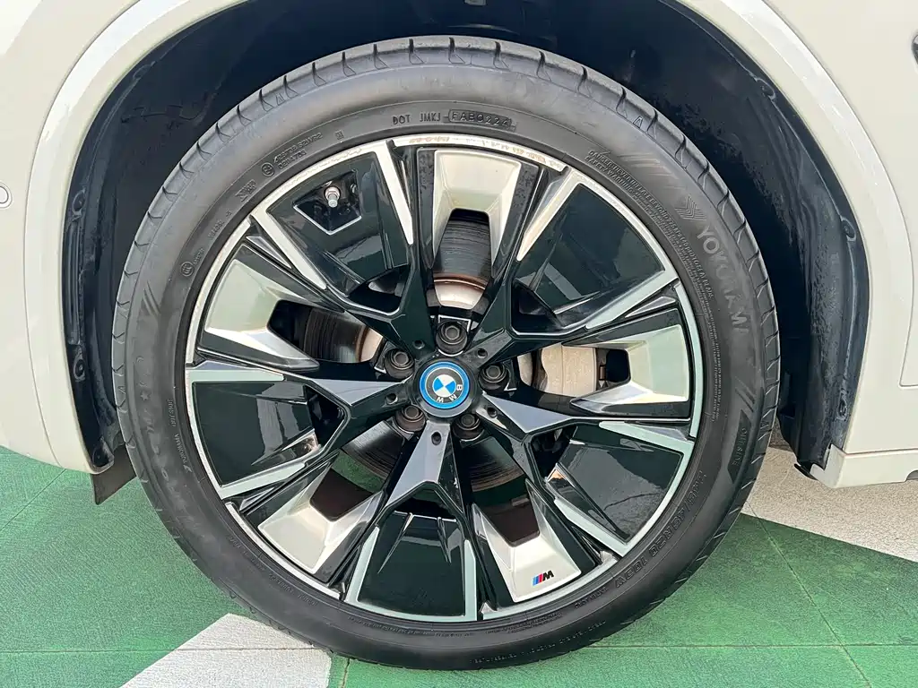 BMW iX3 — миниатюра 25