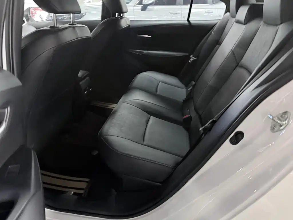 Toyota Corolla — миниатюра 13