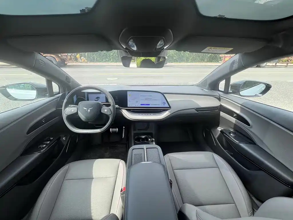 Hongqi Hongqi EH7 — миниатюра 11