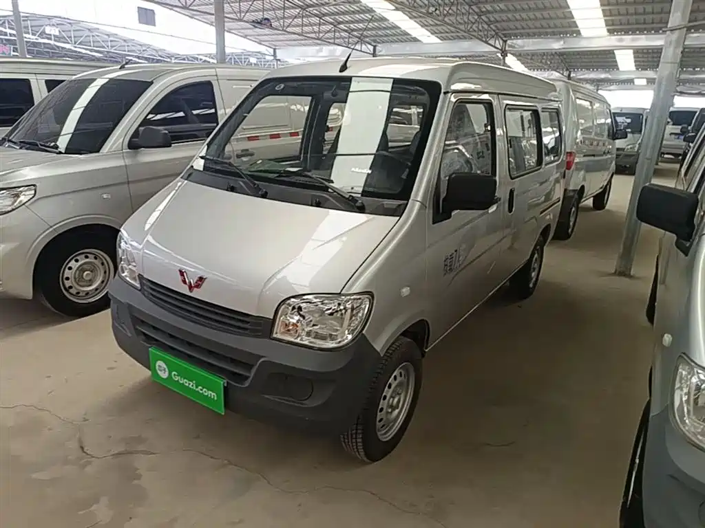Wuling Sunshine 2023 1.5L 5/7 мест