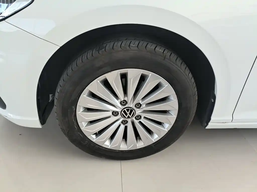 Volkswagen Lavida — миниатюра 23